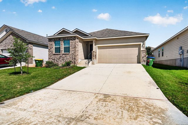 13111 Bay Point Way, St Hedwig, TX 78152