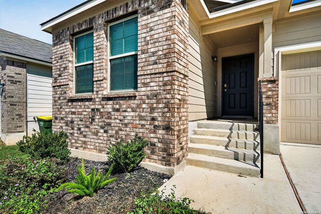 13111 Bay Point Way, St Hedwig, TX 78152