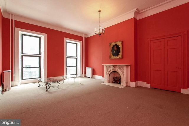 18 W FRANKLIN ST, Baltimore, MD 21201