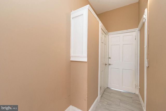 18 W FRANKLIN ST, Baltimore, MD 21201