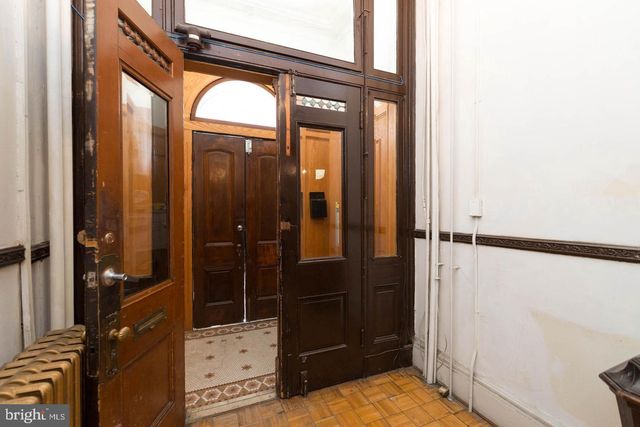 18 W FRANKLIN ST, Baltimore, MD 21201