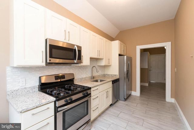 18 W FRANKLIN ST, Baltimore, MD 21201