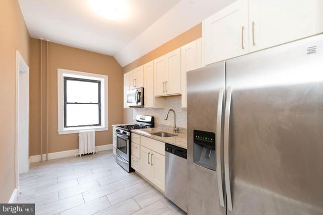 18 W FRANKLIN ST, Baltimore, MD 21201