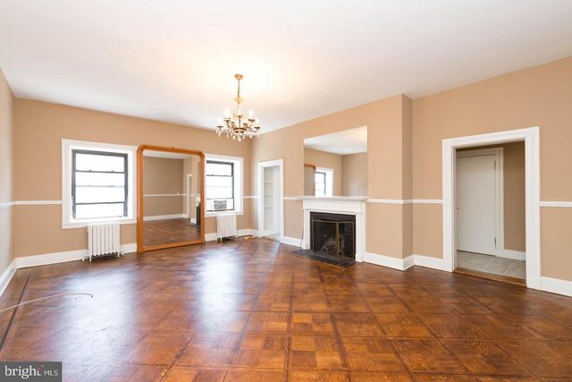 18 W FRANKLIN ST, Baltimore, MD 21201