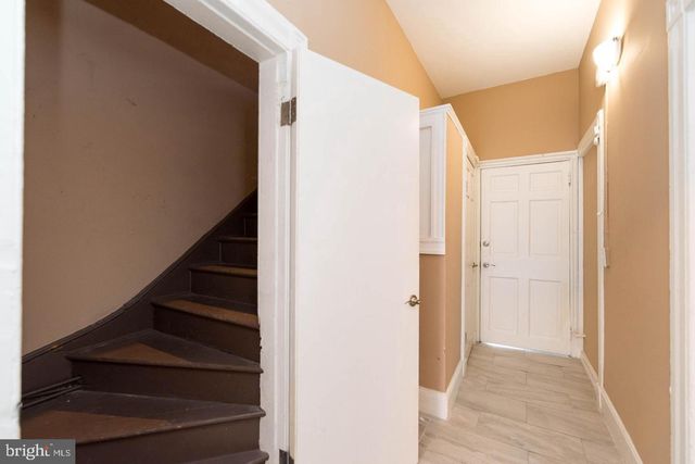 18 W FRANKLIN ST, Baltimore, MD 21201