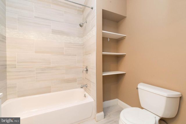 18 W FRANKLIN ST, Baltimore, MD 21201