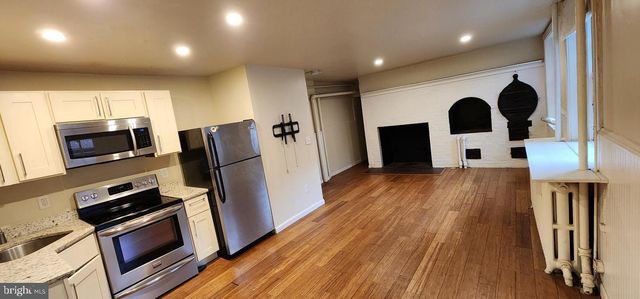 18 W FRANKLIN ST, Baltimore, MD 21201