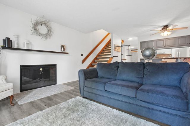 1781 Sawgrass Drive, BLDG B, Reynoldsburg, OH 43068