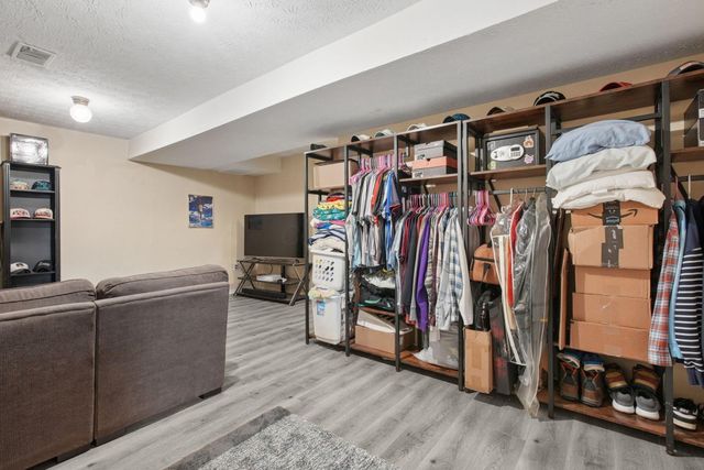 1781 Sawgrass Drive, BLDG B, Reynoldsburg, OH 43068