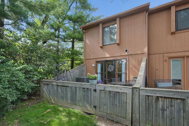 1781 Sawgrass Drive, BLDG B, Reynoldsburg, OH 43068