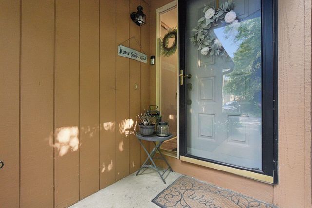 1781 Sawgrass Drive, BLDG B, Reynoldsburg, OH 43068
