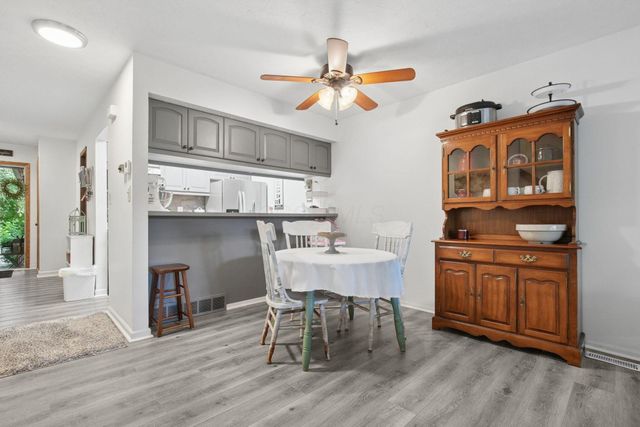1781 Sawgrass Drive, BLDG B, Reynoldsburg, OH 43068