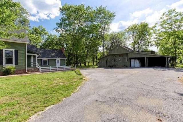 125 E Sewell Road, Aragon, GA 30104