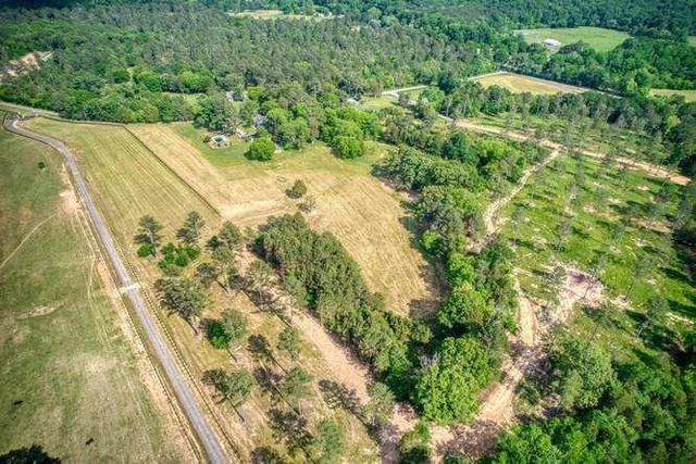 125 E Sewell Road, Aragon, GA 30104