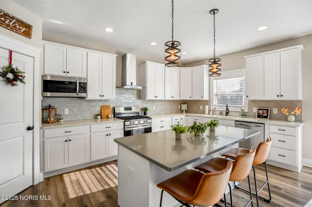 10639 Saron Lane, Whitehouse, OH 43571