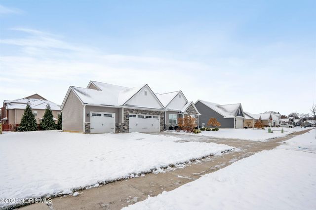 10639 Saron Lane, Whitehouse, OH 43571