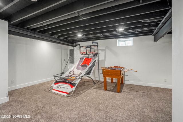 10639 Saron Lane, Whitehouse, OH 43571