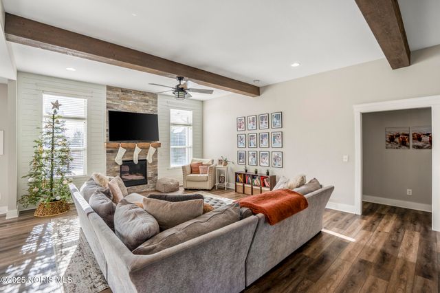 10639 Saron Lane, Whitehouse, OH 43571