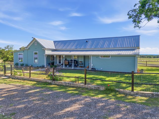 835 WINANS RANCH RD, Bandera, TX 78003