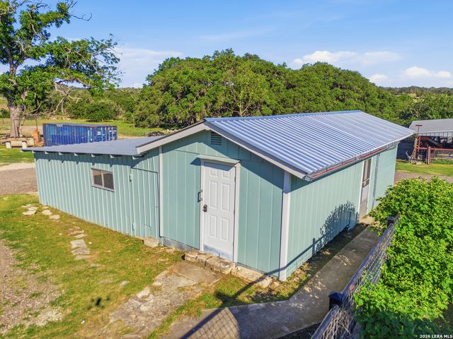 835 WINANS RANCH RD, Bandera, TX 78003