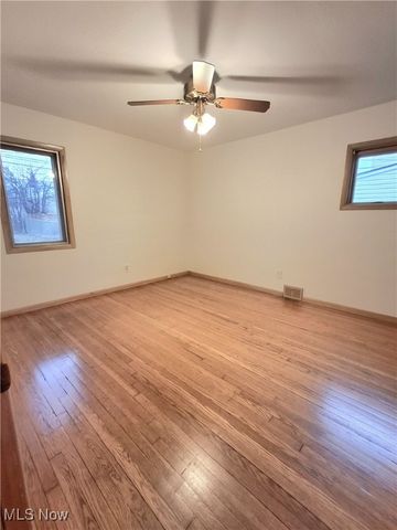 2903 Center Drive, Parma, OH 44134