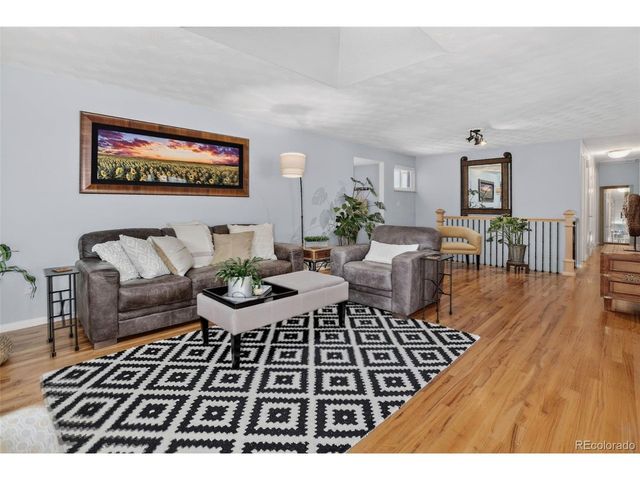 2907 E Euclid Pl, Centennial, CO 80121