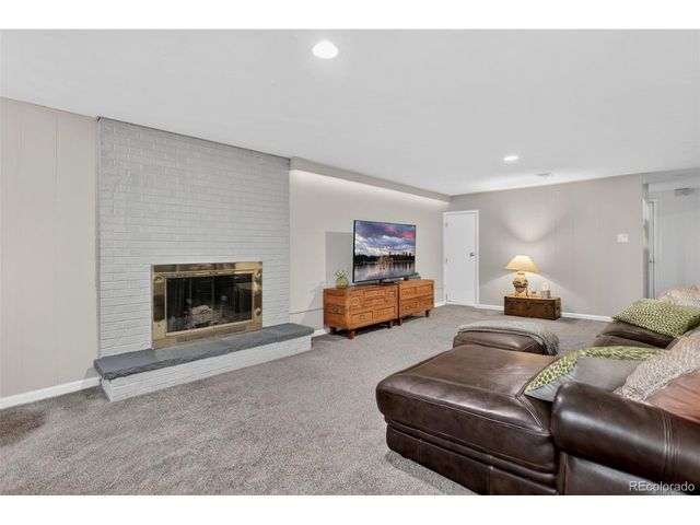 2907 E Euclid Pl, Centennial, CO 80121