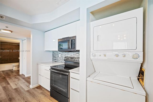7601 E Treasure Drive 2124, North Bay Village, FL 33141