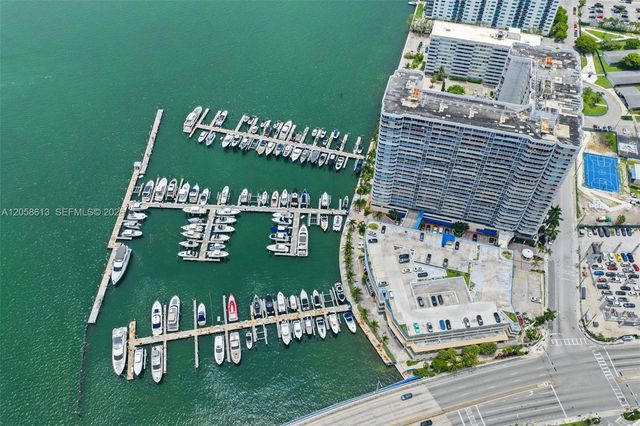 7601 E Treasure Drive 2124, North Bay Village, FL 33141