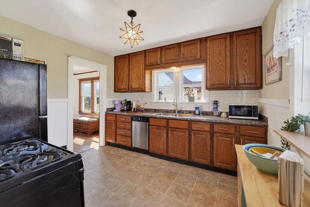 931 Eisenhower Avenue, Janesville, WI 53545