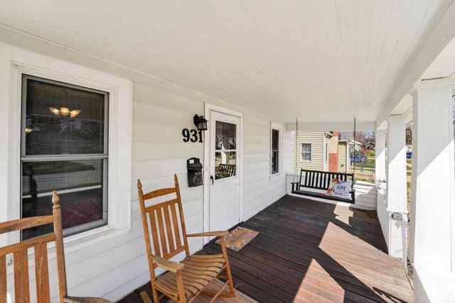 931 Eisenhower Avenue, Janesville, WI 53545