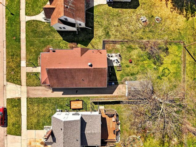 931 Eisenhower Avenue, Janesville, WI 53545