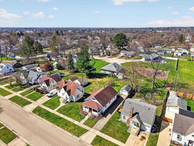 931 Eisenhower Avenue, Janesville, WI 53545