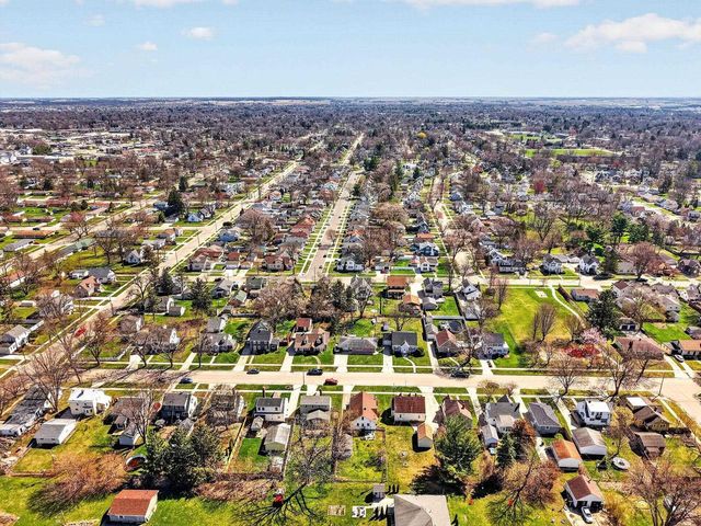 931 Eisenhower Avenue, Janesville, WI 53545