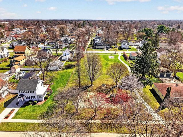 931 Eisenhower Avenue, Janesville, WI 53545
