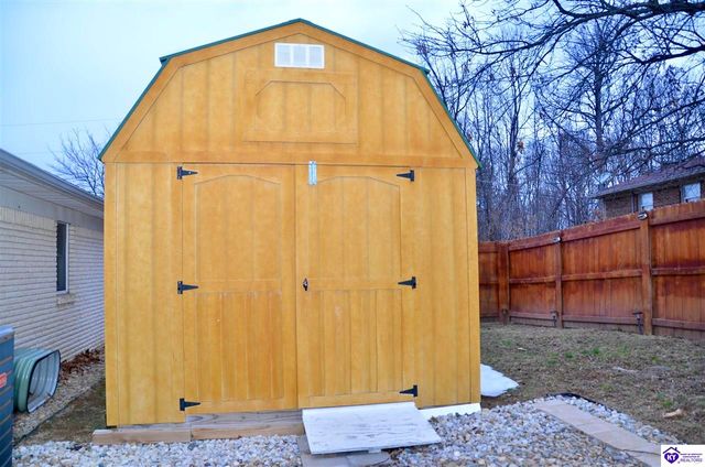 749 Shelby Avenue, Radcliff, KY 40160