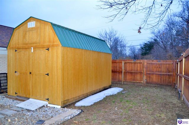 749 Shelby Avenue, Radcliff, KY 40160