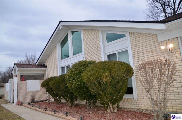 749 Shelby Avenue, Radcliff, KY 40160