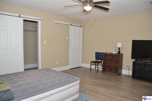 749 Shelby Avenue, Radcliff, KY 40160