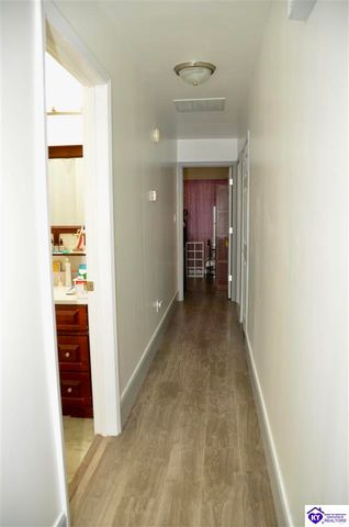 749 Shelby Avenue, Radcliff, KY 40160