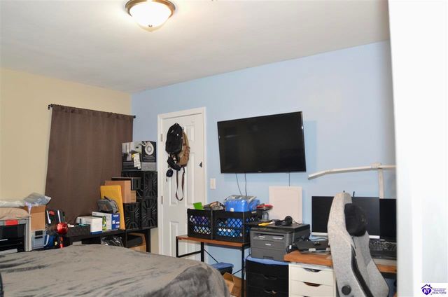 749 Shelby Avenue, Radcliff, KY 40160