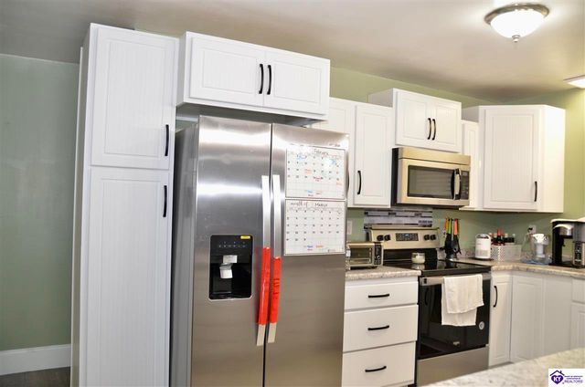 749 Shelby Avenue, Radcliff, KY 40160