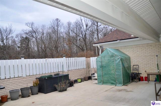 749 Shelby Avenue, Radcliff, KY 40160