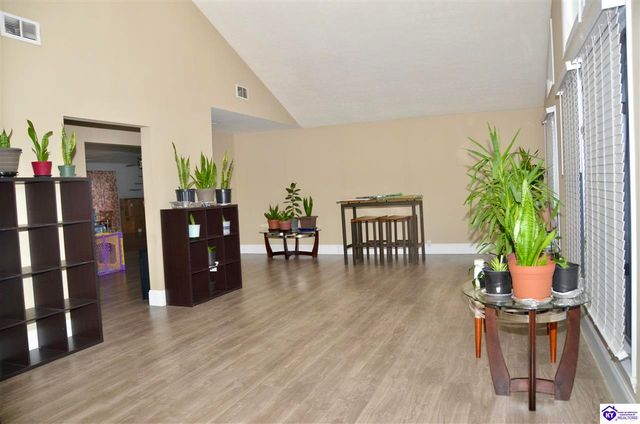 749 Shelby Avenue, Radcliff, KY 40160