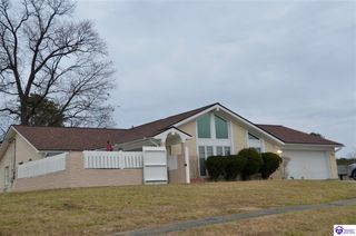 749 Shelby Avenue, Radcliff, KY 40160