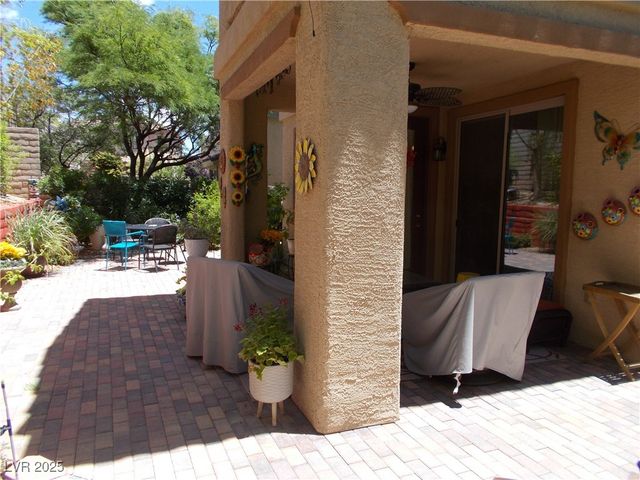 11832 Arenoso Drive, Las Vegas, NV 89138