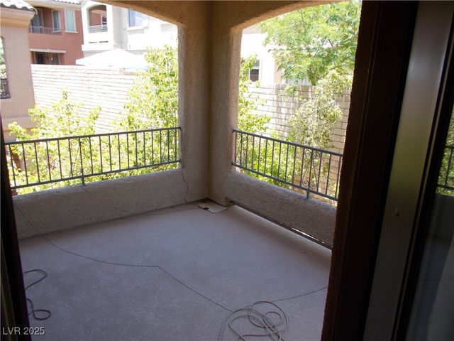 11832 Arenoso Drive, Las Vegas, NV 89138