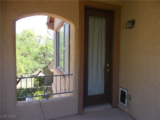 11832 Arenoso Drive, Las Vegas, NV 89138