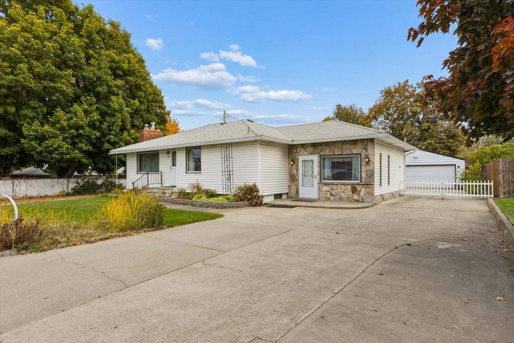 715 S Houk Rd, Spokane, WA 99216 photo 2