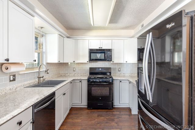 4218 W Toledo Court, Broken Arrow, OK 74012